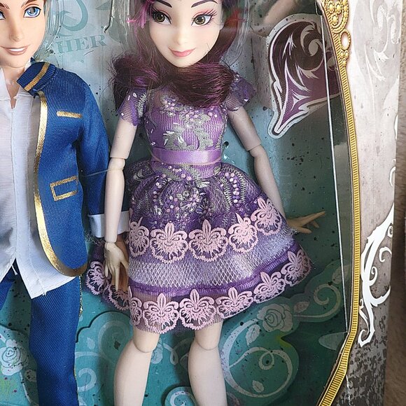 Disney Descendants Mal Isle of the Lost and Ben Auradon Prep Dolls MINT - Picture 3 of 10